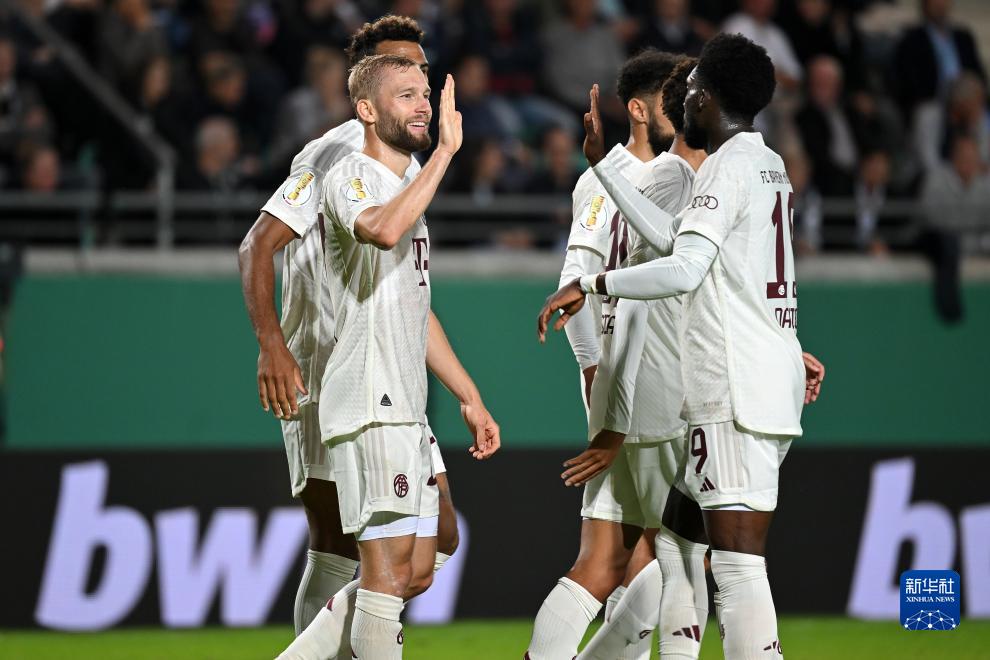 贝隆：劳塔罗能媲美亚马尔、姆巴佩、哈兰德，我和帕斯不像（贝隆：劳塔罗不逊于亚马尔、姆巴佩、哈兰德；我与帕斯并不相像）