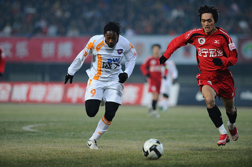 斯基拉：米兰、国米、亚特兰大、罗马在关注维罗纳前锋焦瓦内（斯基拉：米兰、国米、亚特兰大与罗马均有意维罗纳前锋焦瓦内）