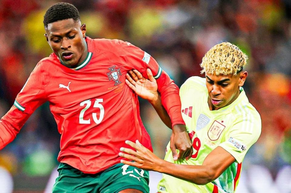 布里兰联主场迎战江原FC，双方均实力强劲，预计战成1：1或2：1。（布里兰联主场迎江原FC，强强对决看好1：1或2：1）