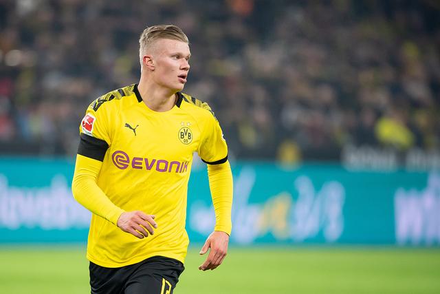 德甲半场：基尼洛斯1射1传，卡德破门，奥格斯堡2-0勒沃库森（德甲半场战报：奥格斯堡2-0领先勒沃库森，基尼洛斯传射建功，卡德破门）